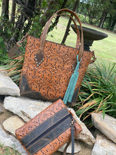 Load image into Gallery viewer, Jessie Tote