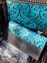 Load image into Gallery viewer, Leather Crossbody with a twist